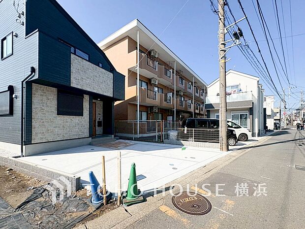 敷地内に駐車スペースがあると、日々の暮らしのをスムーズに運ぶ事が出来ます。