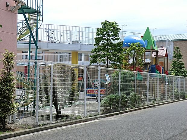 横浜さがみ幼稚園　400m　“自信ある子に育てよう”をモットーとしています。 頑張る事の大切さを教えてあげたい思いです。 