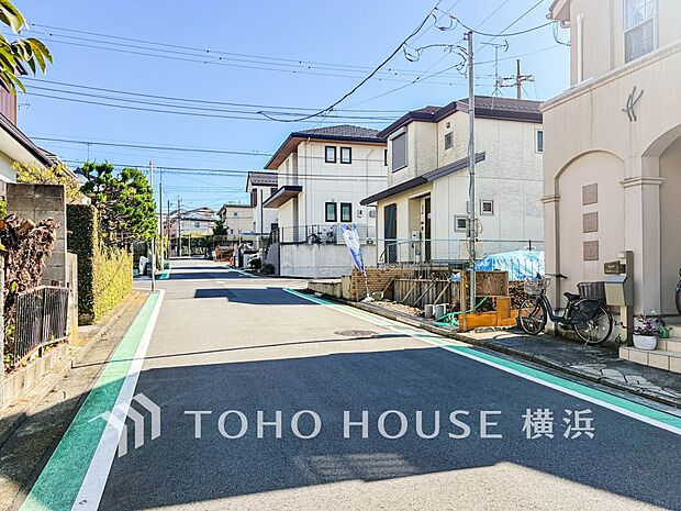 穏やかな住環境で子育てファミリーにもおすすめです。（2025年10月撮影）
