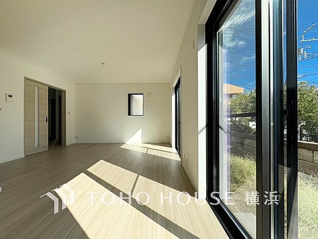 集いの場、憩いの場としての快適性を求めたやすらぎの空間です。