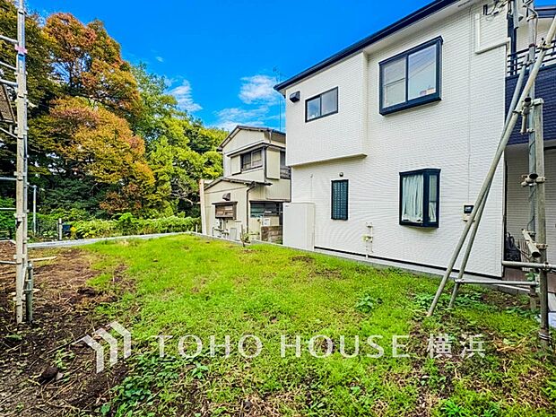 街と住まいが心地よい暮らしを演出します。（2025年11月撮影）（B棟）