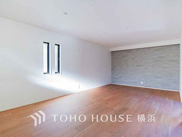 開放感あるリビングダイニング。ご家族とのんびりしたひと時を過ごせますね。