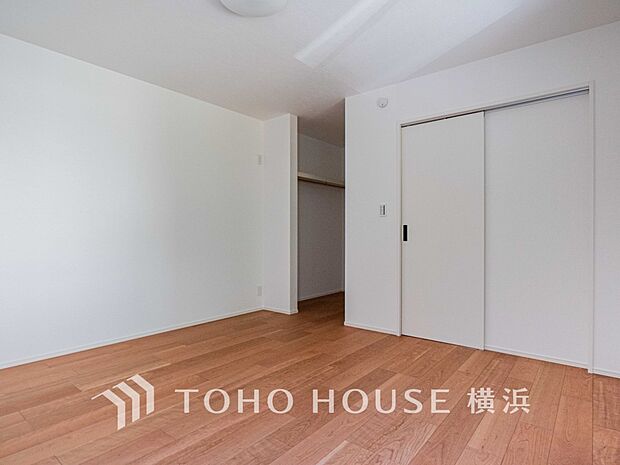 収納スペースもあり、生活しやすい居住スペースです。