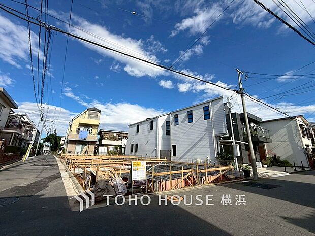 子育て環境、生活利便に優れた住環境に立地し、ゆとりある生活が送れます。(2025年11月撮影)