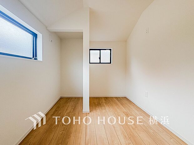 収納スペースもあり、生活しやすい居住スペースです。