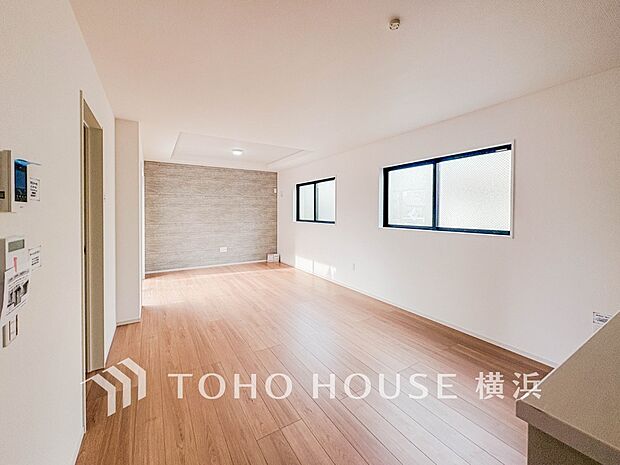 家族みんなが爽やかに健やかに過ごせるように、溢れる光をたっぷり取り込んだリビング。