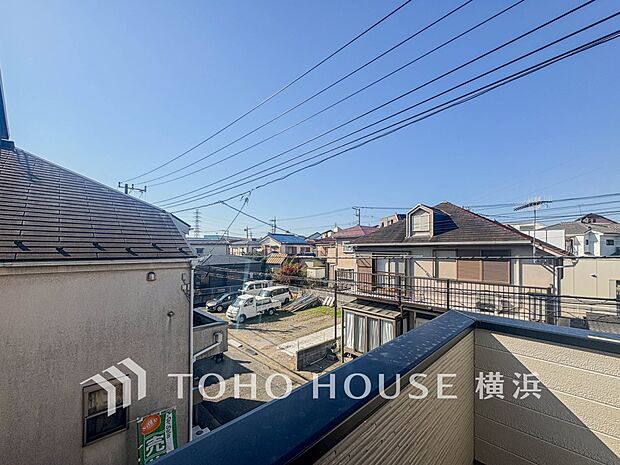 開放的で気持ちの良い眺望と青い空を満喫できます。