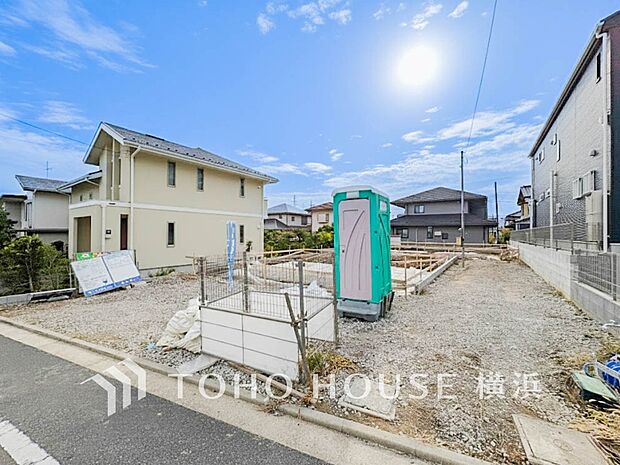 街並み全体のデザインへの拘りと充実した設備はきっとご満足いただける筈。(2025年11月撮影)