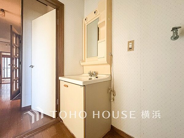 ご家族の1日が始まり、1日の終わりを締めくくる洗面空間。