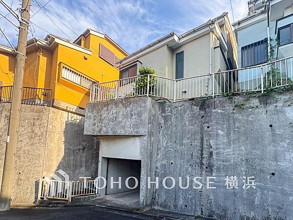 子育て環境、生活利便に優れた住環境に立地し、ゆとりある生活が送れます。