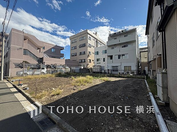 街並み全体のデザインへの拘りと充実した設備はきっとご満足いただける筈。（2025年11月撮影）