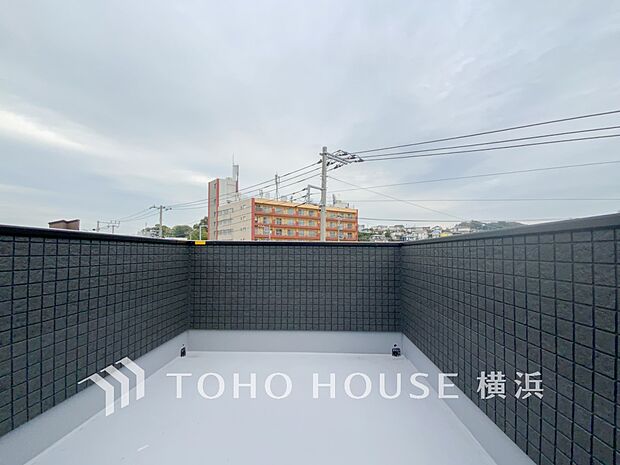 お部屋にも爽やかな風と暖かく柔らかな日差しが差し込み、毎日の暮らしを豊かに彩ります。