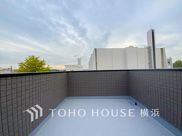 お部屋にも爽やかな風と暖かく柔らかな日差しが差し込み、毎日の暮らしを豊かに彩ります。