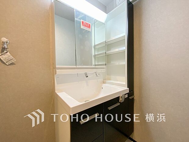 一日の始まりと終わりを心地よく演出してくれる、多彩な機能が備えられたパウダールーム。