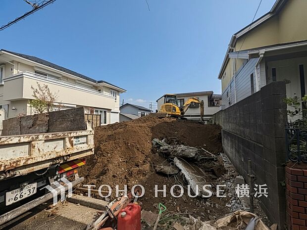 表現される空間は豊かな光と風を纏い、暮らしの時間を豊かにしてくれます。(2025年11月撮影)