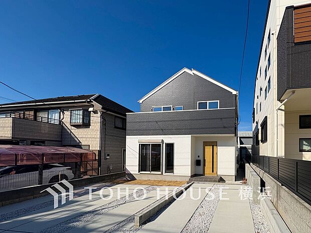 敷地内に駐車スペースがあると、日々の暮らしのをスムーズに運ぶ事が出来ます。