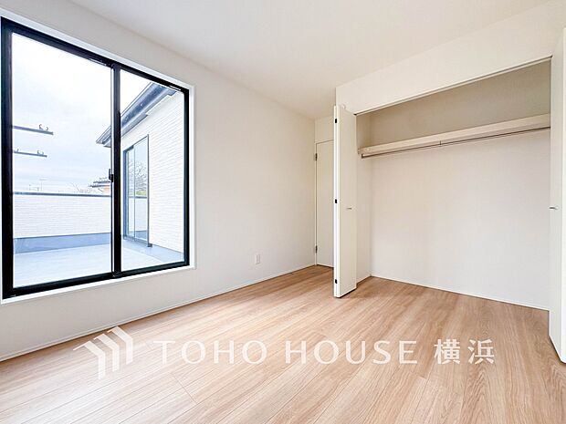 環境の良い場所にセンス良く暮らしたい、こだわりの室内には至福のシーンが繰り広げられます。