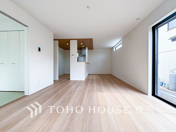 話に夢中になりすぎて、ついつい時を忘れてしまう。そんな束の間の幸せを感じさせてくれる場所。