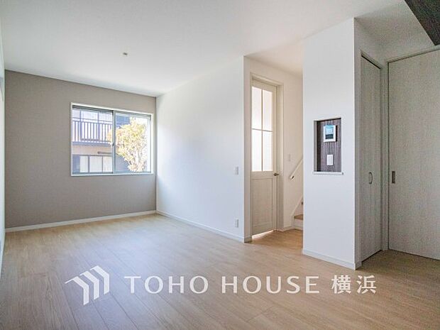 家族と過ごす時間を大切にしたい方にぴったりの明るくゆとりある住空間です。