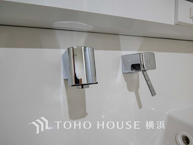 ご家族の1日が始まり、1日の終わりを締めくくる洗面空間。 1号棟 