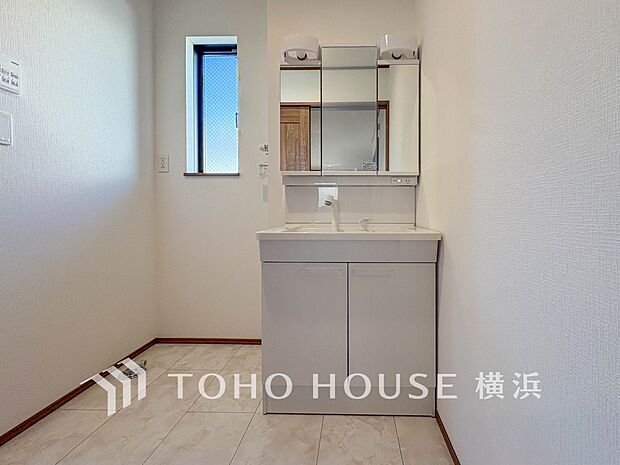 ご家族の1日が始まり、1日の終わりを締めくくる洗面空間。