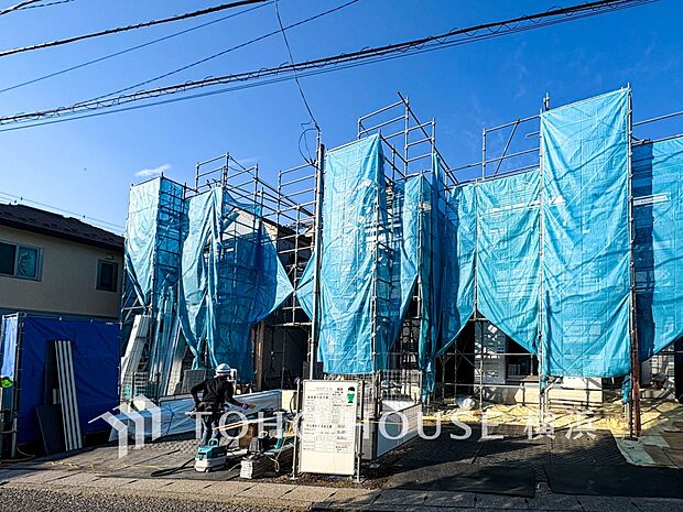 良質な環境に暮らす永住の邸がここに誕生します。(2025年11月撮影)