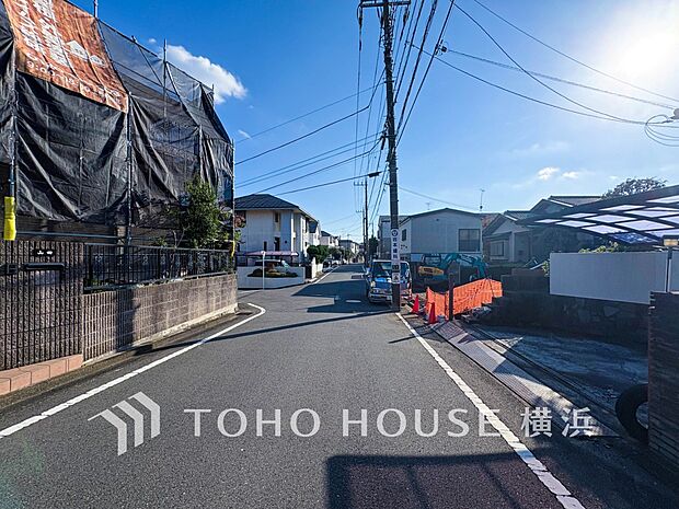 穏やかな住環境で子育てファミリーにもおすすめです。（2025年11月撮影）