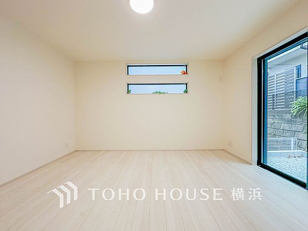 家族と過ごす時間を大切にしたい方にぴったりの明るくゆとりある住空間です。