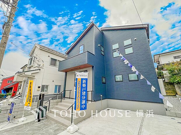 表現された空間は豊かな光と風を纏い、暮らしの時間を豊かにしてくれます。