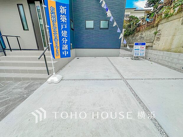 十分な広さのカースペースは、お車2台分の広さがあります。