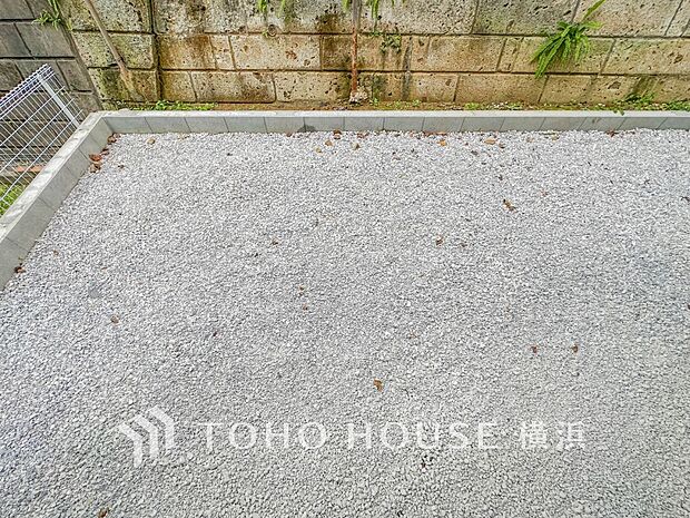 毎日の暮らしの中に癒しを与えてくれるお庭スペース。