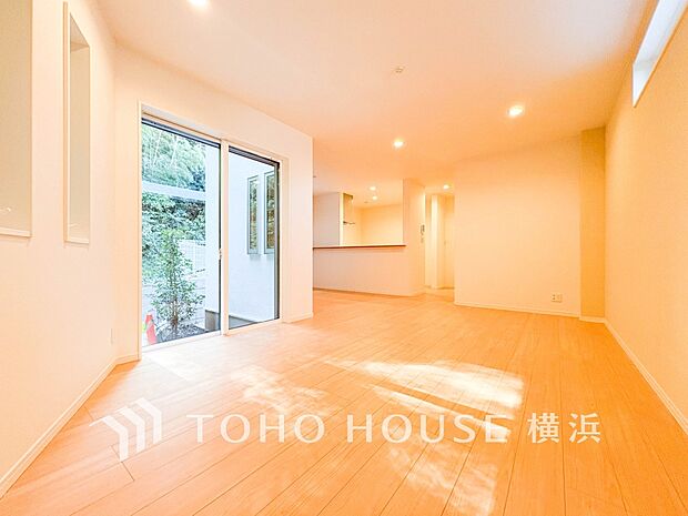 ここはみんなが集い、食事と楽しい会話が始まるスペース。