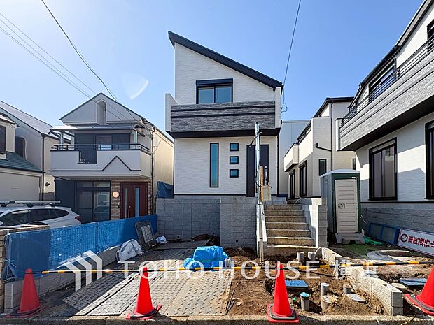 敷地内に駐車スペースがあると、日々の暮らしのをスムーズに運ぶ事が出来ます。