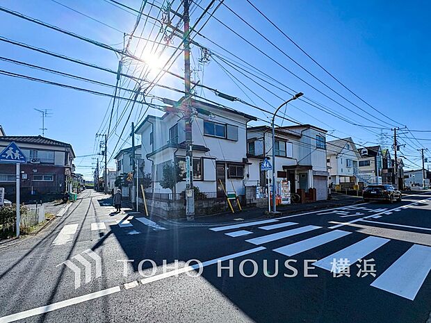 良質な環境に暮らす永住の邸がここに誕生します。（2025年11月撮影）