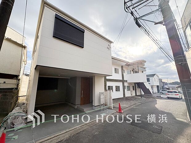 雨や紫外線から大切な愛車を守る、ビルトインガレージはセキュリティ面も安心です。