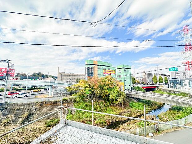 爽やかな風を感じ、暖かな光を浴びて、快適な暮らしをここから。