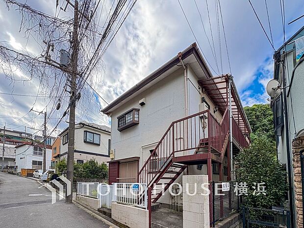 通風・採光にも優れ、心地よい光と風が溢れています。