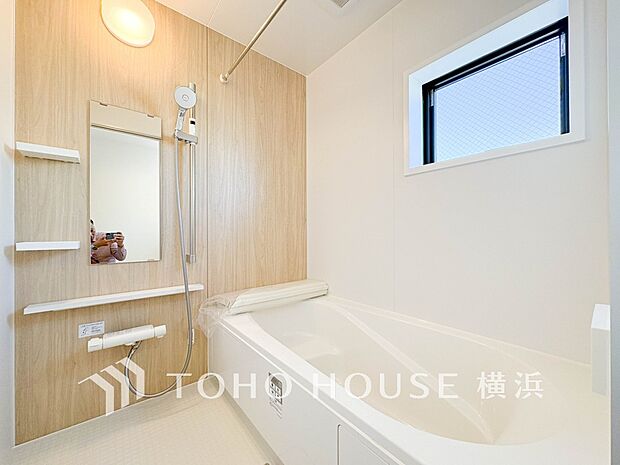 一日の疲れが癒される優雅な時間を堪能できるゆとりあるバスルームです。