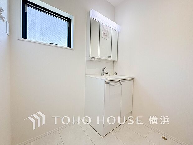 ご家族の1日が始まり、1日の終わりを締めくくる洗面空間。