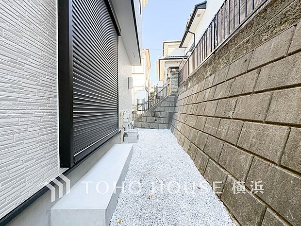 毎日の暮らしの中に癒しを与えてくれるお庭スペース。