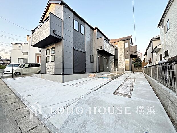 敷地内に駐車スペースがあると、日々の暮らしのをスムーズに運ぶ事が出来ます。