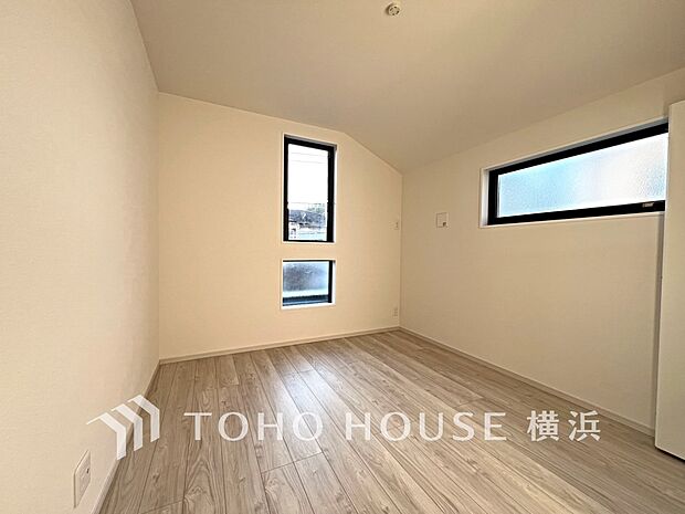 環境の良い場所にセンス良く暮らしたい、こだわりの室内には至福のシーンが繰り広げられます。