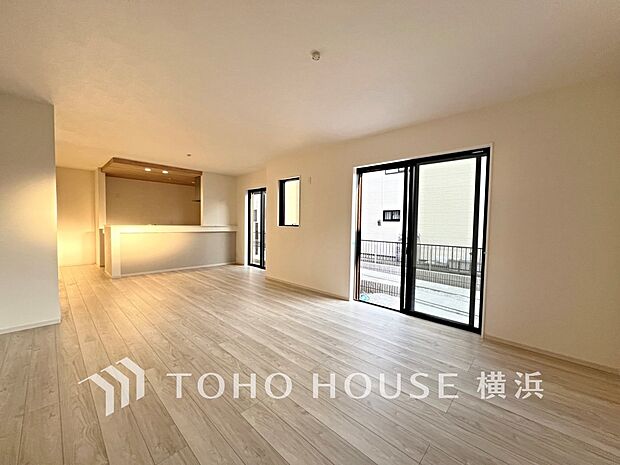 対面キッチンでリビングのご家族と会話を楽しみながらお料理できます。