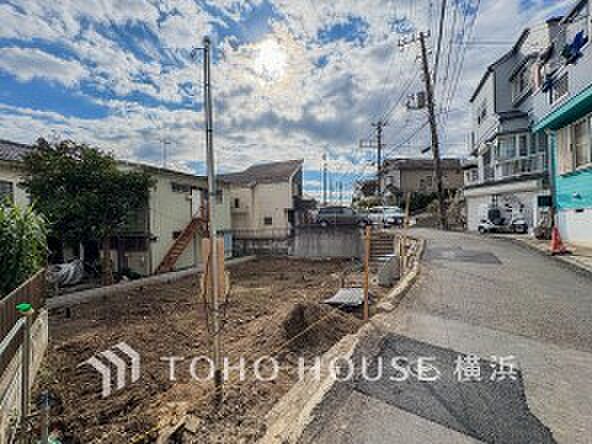 ここからご家族のかけがえのない想い出が作られることでしょう。(2025年11月撮影)