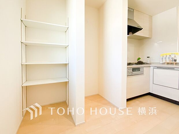 住まいの快適性を左右する収納は欲しい場所に使い勝手のよい収納を確保しています。（3号棟）