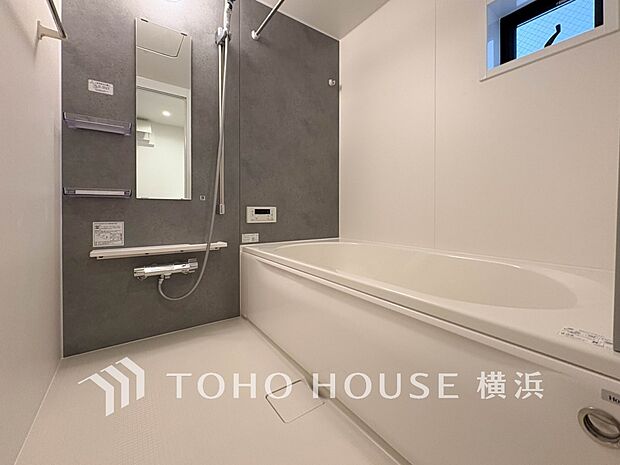 一日の疲れが癒される優雅な時間を堪能できるゆとりあるバスルームです。