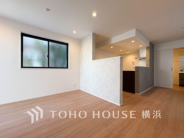 ここはみんなが集い、食事と楽しい会話が始まるスペース。