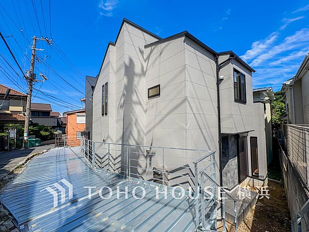時間のゆとりと空間、爽やかな陽光がもたらす光と風を贅沢なまでに感じる暮らしが始まります。