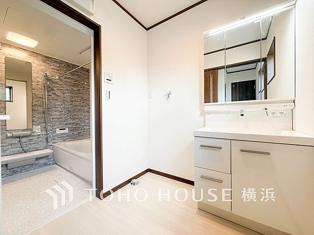 一日の始まりと終わりを心地よく演出してくれる、多彩な機能が備えられたパウダールーム。