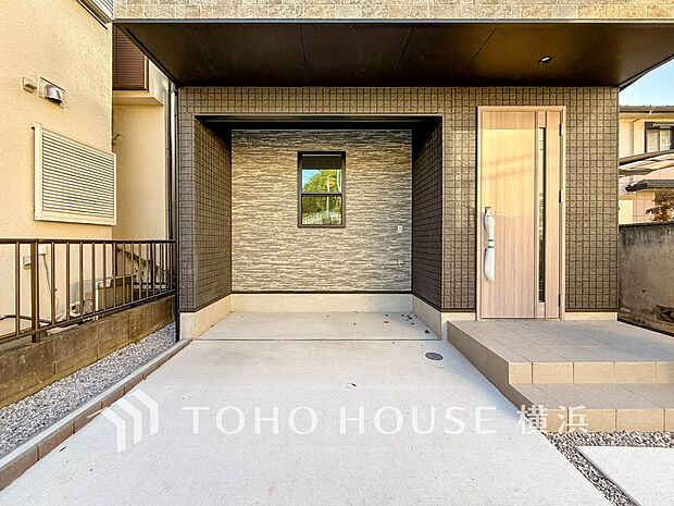 敷地内に駐車スペースがあると、日々の暮らしのをスムーズに運ぶ事が出来ます。